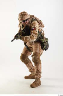 Photos Robert Watson Army Czech Paratrooper Poses crouching standing 0001.jpg